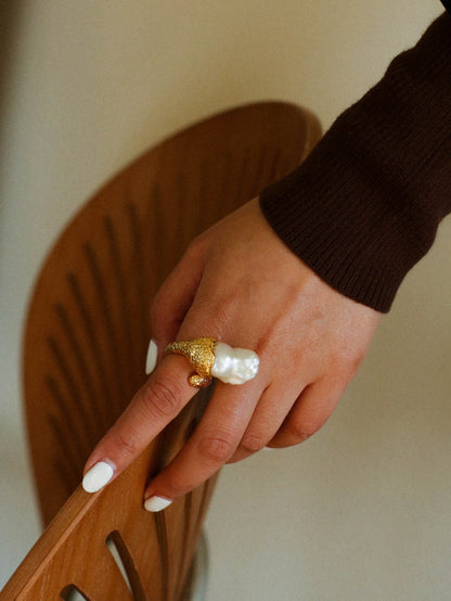 Design Large Baroque Pearl Ring