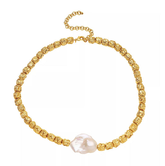 Niche Metallic Baroque Pearl Necklace