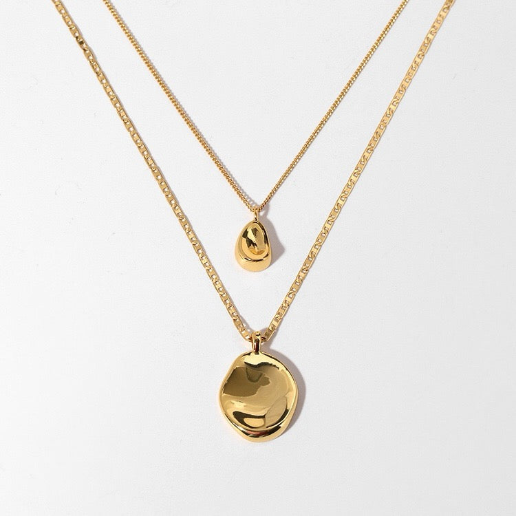 Irregular round pendant double-layer necklace