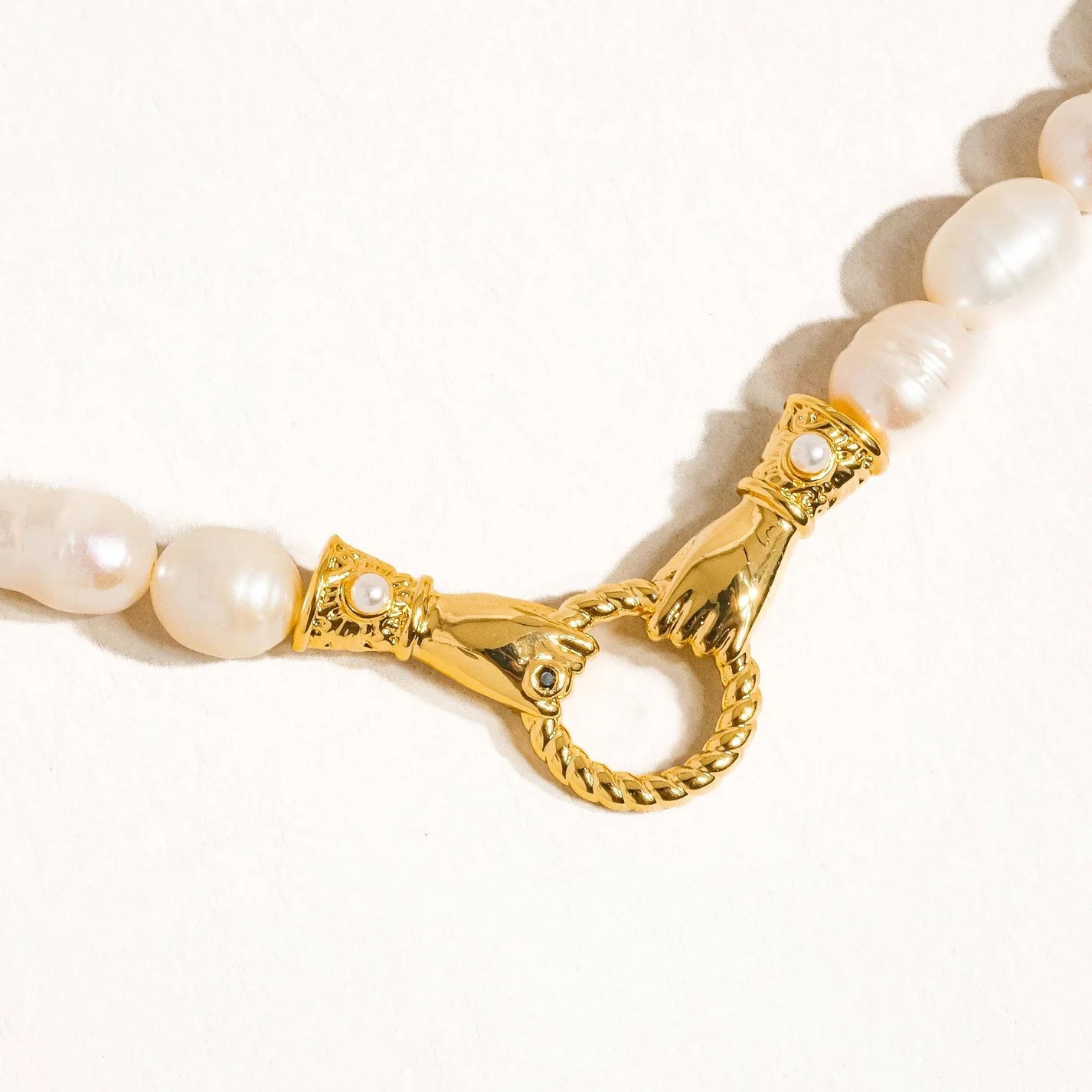 Hand in Hand Romantic Pearl Necklace