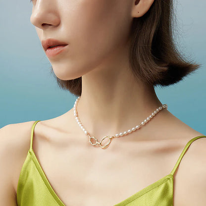 Multifunctional pearl necklace