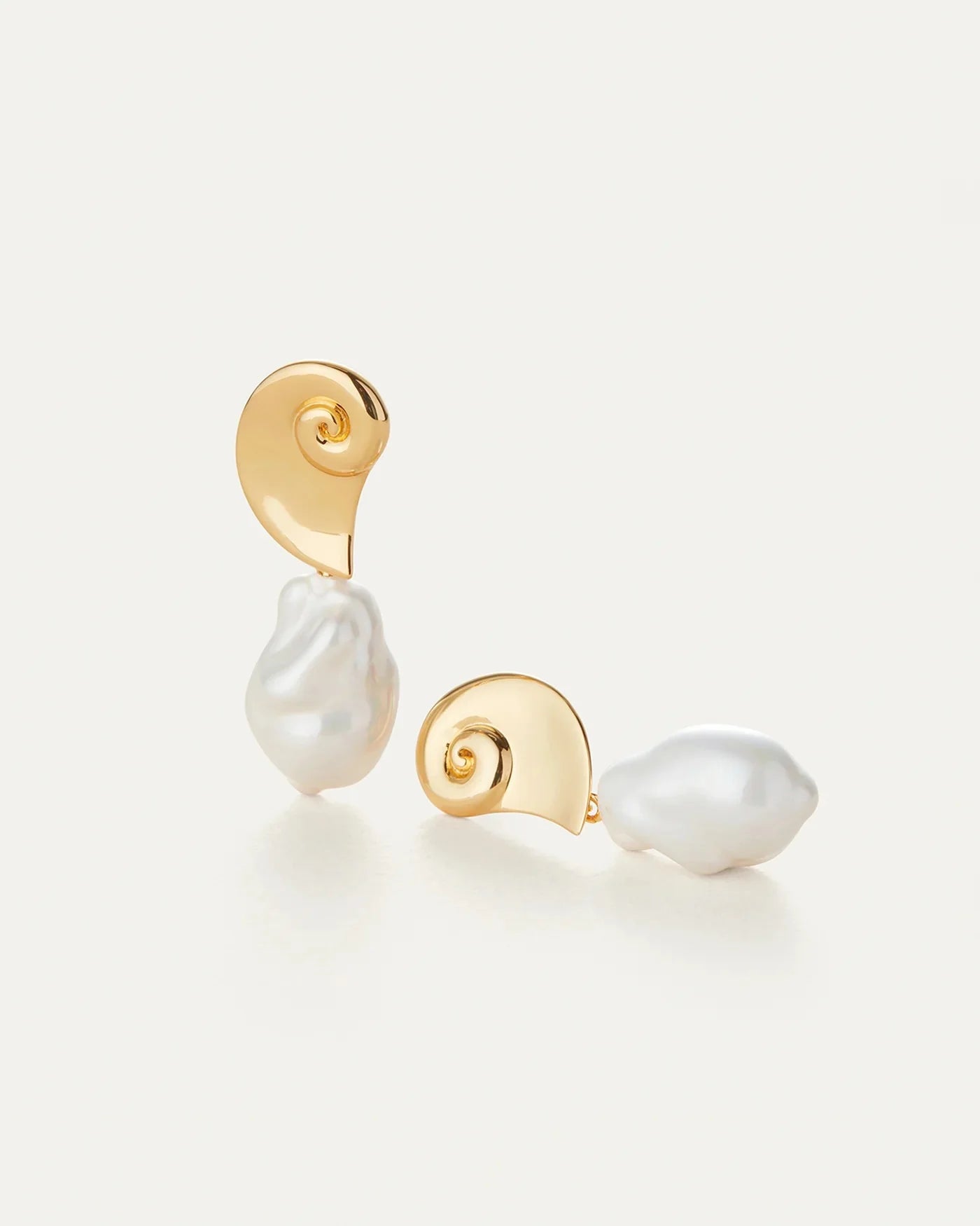 Conch baroque pearl earrings