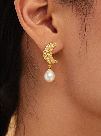 Hand-carved wax zircon moon pearl earrings