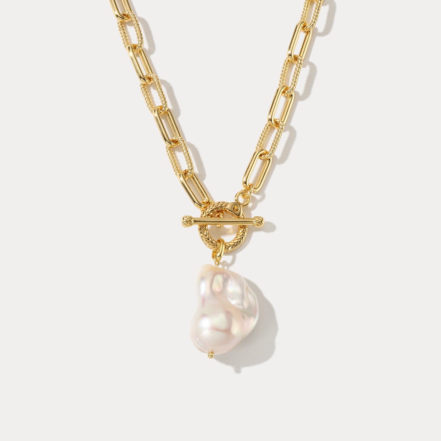 Baroque Pearl Pendant Necklace