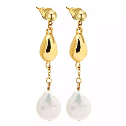 Pearl pendant earrings